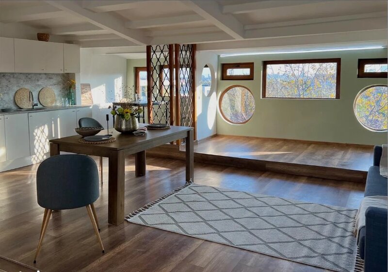 Erou Iancu Nicolae, Zoo